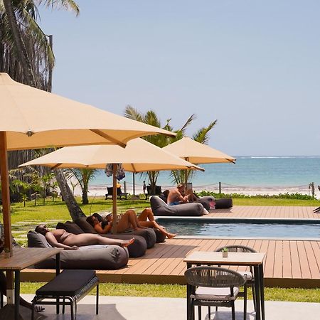 Lalagalu - Beachfront Ecocabins เดียนีบีช ภายนอก รูปภาพ