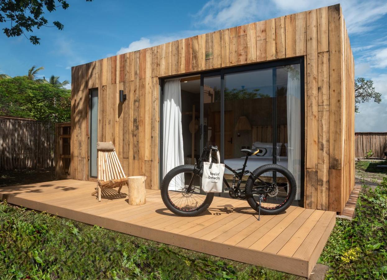 Lalagalu - Beachfront Ecocabins เดียนีบีช ภายนอก รูปภาพ