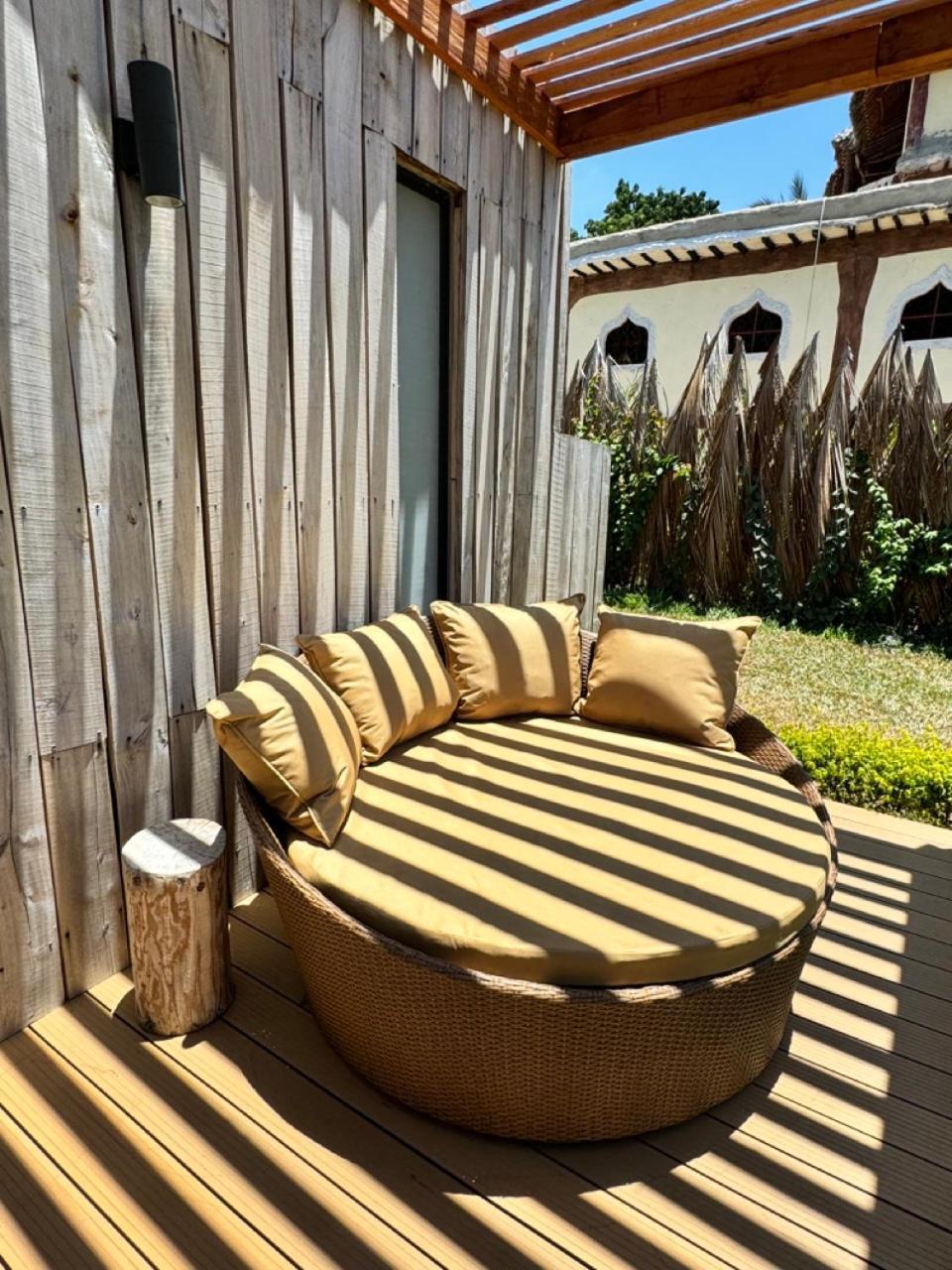 Lalagalu - Beachfront Ecocabins เดียนีบีช ภายนอก รูปภาพ