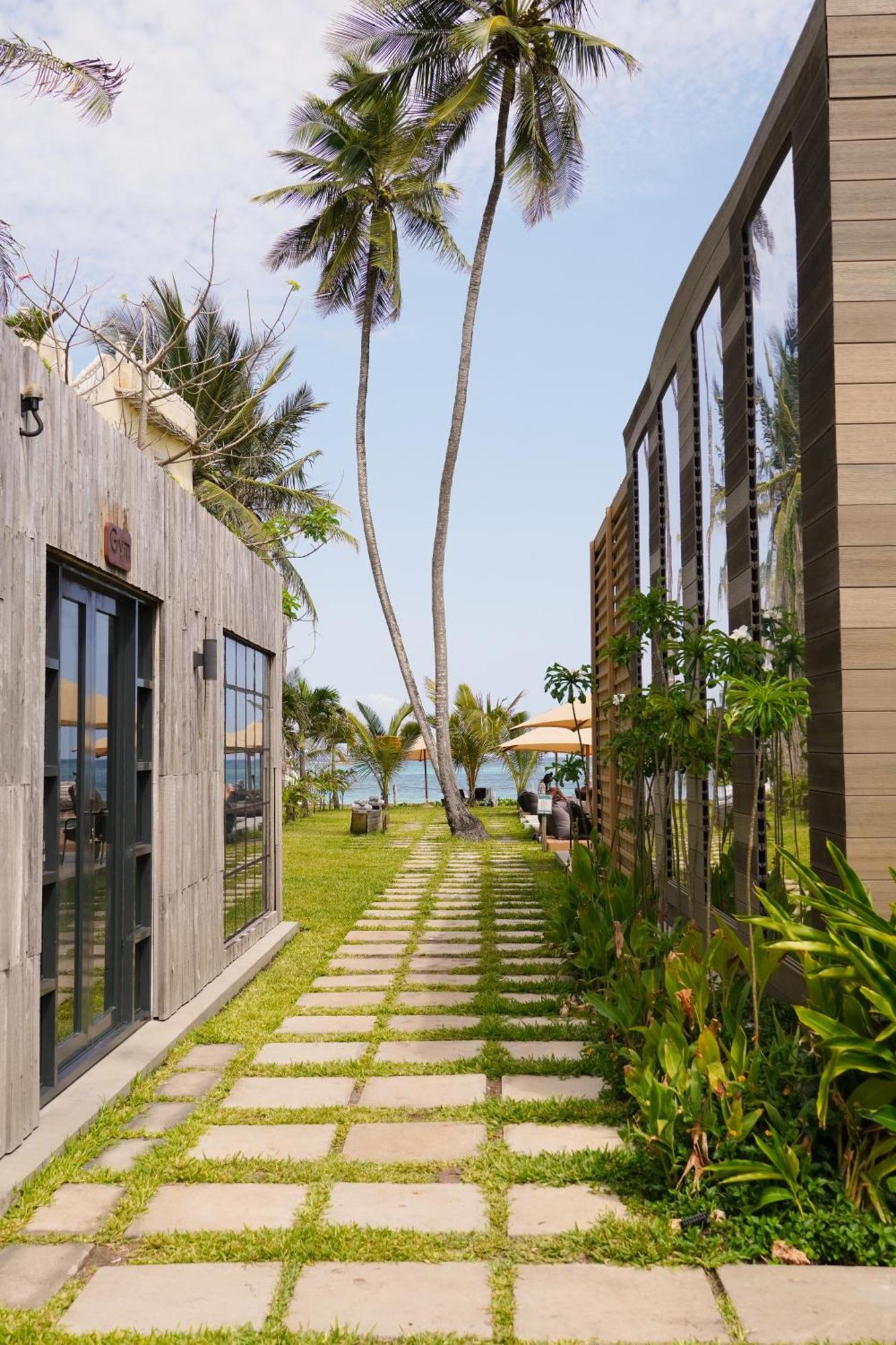 Lalagalu - Beachfront Ecocabins เดียนีบีช ภายนอก รูปภาพ